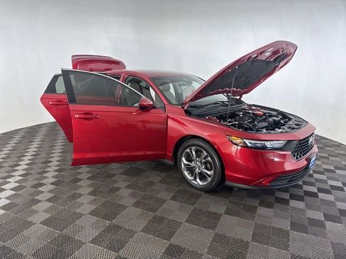 Used 2023 Honda Accord EX image 16