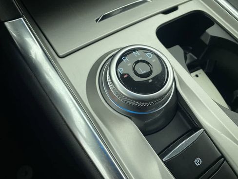 Used 2023 Ford Explorer Limited image 20