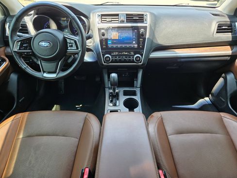 Used 2019 Subaru Outback 2.5i Touring AWD/4WD image 10