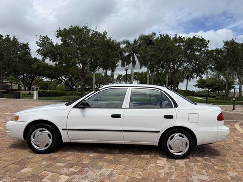 Used 1998 Toyota Corolla CE image 5
