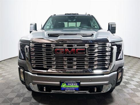 New 2026 GMC Sierra 3500 Denali w/ Denali Reserve Package image 3