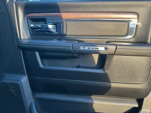 Used 2018 RAM 2500 Laramie w/ Convenience Group image 25