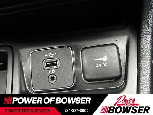 Used 2019 Jeep Cherokee Latitude Plus image 16