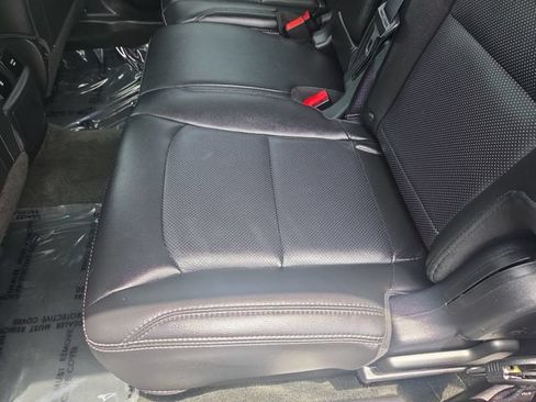 Used 2016 Ford Explorer Limited w/ Equipment Group 301A AWD/4WD image 31