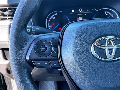 Certified 2025 Toyota RAV4 XLE image 21