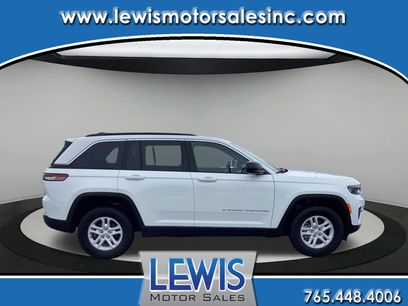 Used 2024 Jeep Grand Cherokee Laredo
