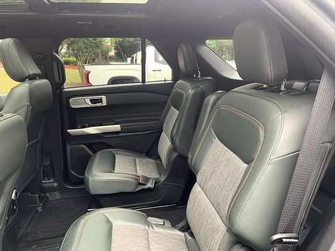 Used 2023 Ford Explorer Timberline w/ Timberline Technology Package AWD/4WD image 11