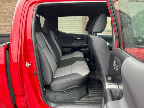 Certified 2023 Toyota Tacoma TRD Sport w/ Advanced Technology Package AWD/4WD image 28