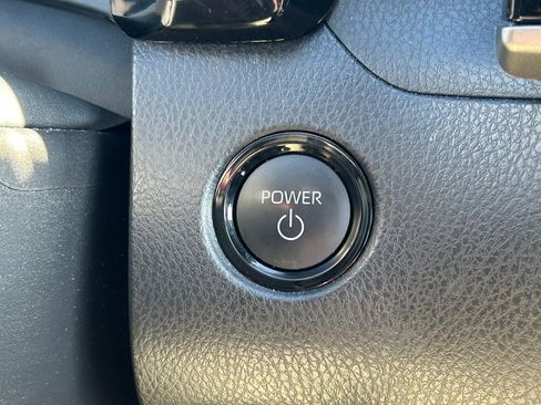 Used 2025 Toyota Camry LE FWD image 25