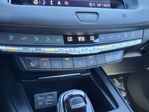 Used 2021 Cadillac XT4 Sport FWD image 23