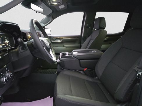Used 2025 GMC Sierra 1500 Elevation image 10