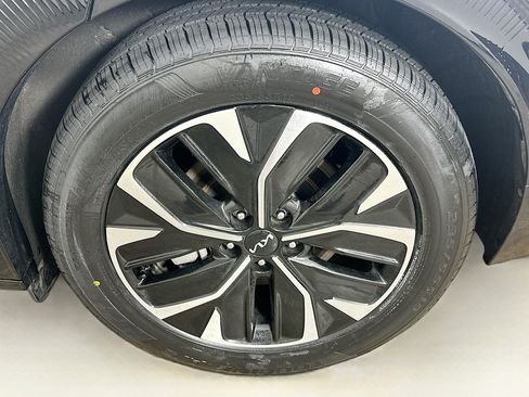 Used 2023 Kia EV6 Wind RWD image 10