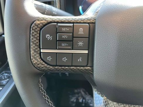 New 2025 Ford F250 Lariat w/ Lariat Ultimate Package AWD/4WD image 18