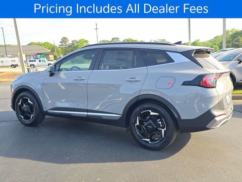 New 2026 Kia Sportage EX FWD image 5