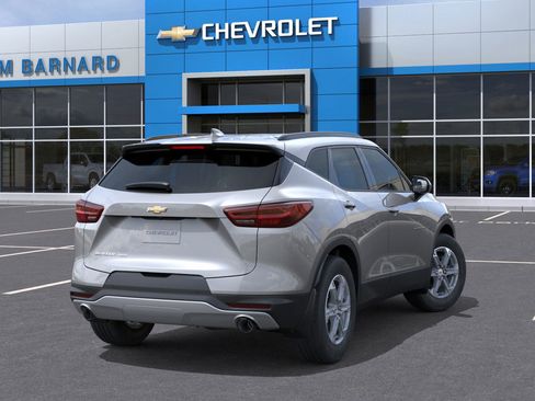 New 2026 Chevrolet Blazer LT image 4