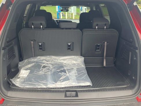 New 2026 Chevrolet Traverse LT w/ Midnight/Sport Edition image 11