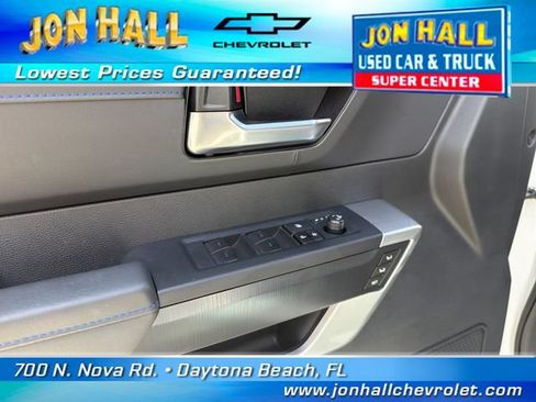 Used 2025 Toyota Sequoia Platinum AWD/4WD image 26