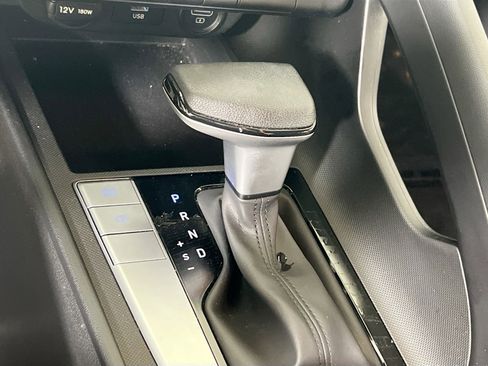 Used 2023 Hyundai Elantra SEL image 16