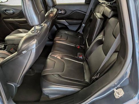 Used 2020 Jeep Cherokee Limited AWD/4WD image 21