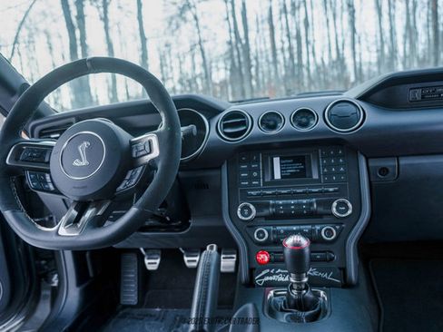 Used 2015 Ford Mustang Shelby GT350 image 19