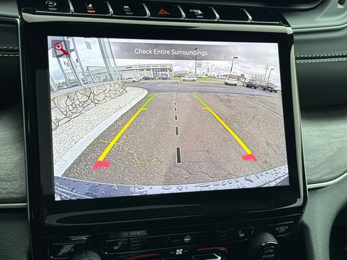 New 2025 Jeep Grand Cherokee Limited w/ Trailer Tow Package image 18