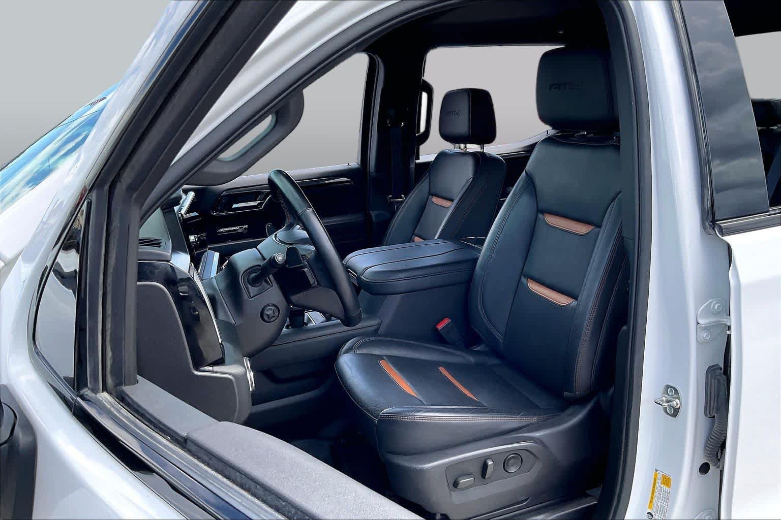 Certified 2025 GMC Sierra 1500 AT4 AWD/4WD image 8