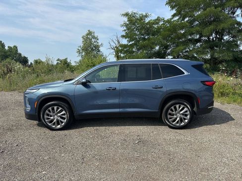 Used 2026 Buick Enclave Preferred AWD/4WD image 24