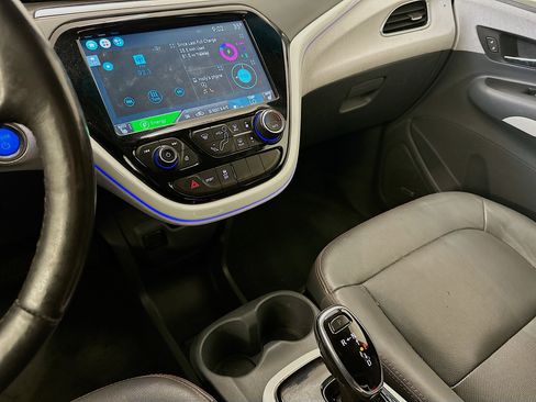 Used 2017 Chevrolet Bolt Premier w/ Driver Confidence II Package image 25