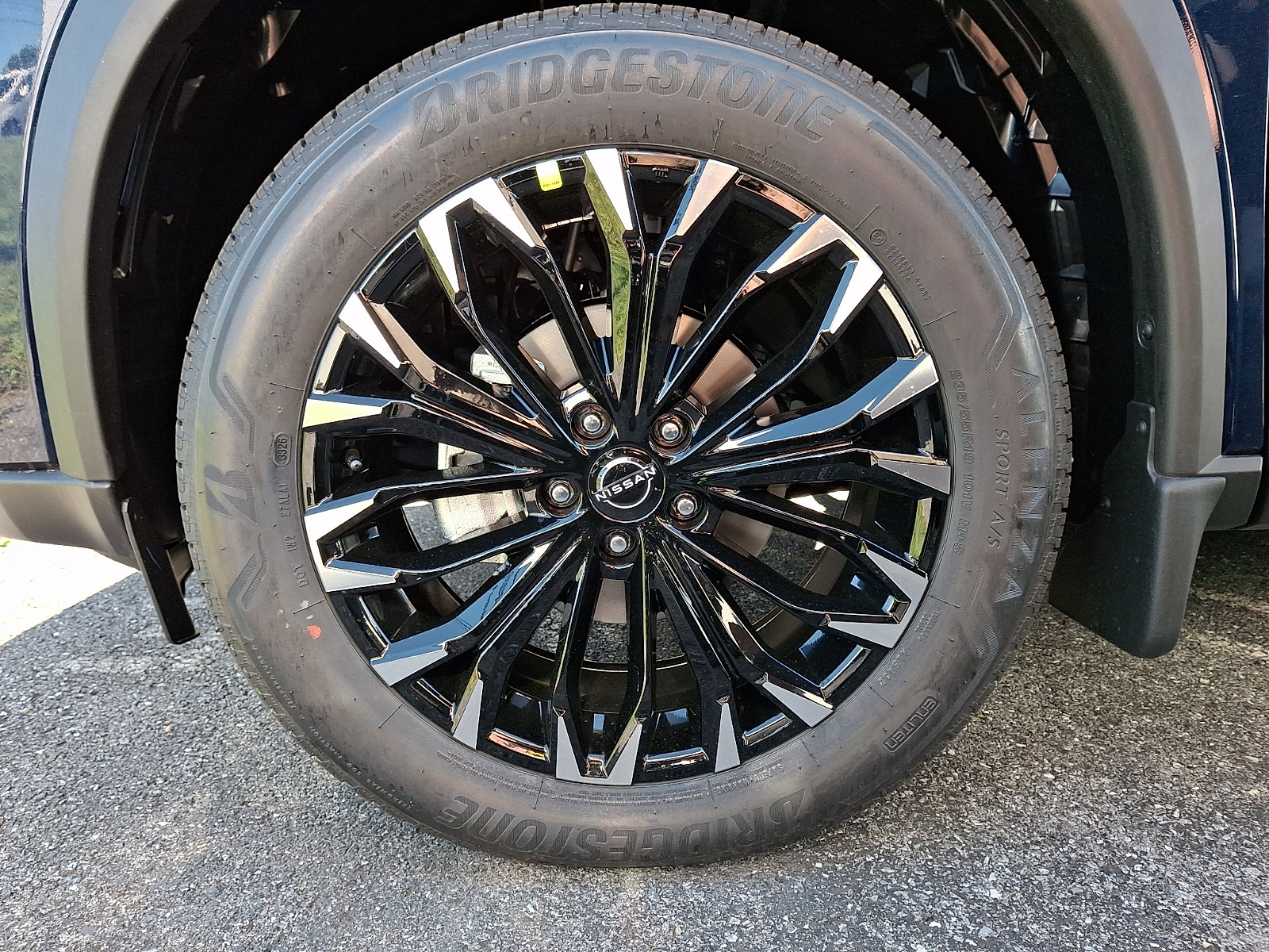 New 2026 Nissan Rogue Dark Armor AWD/4WD image 4