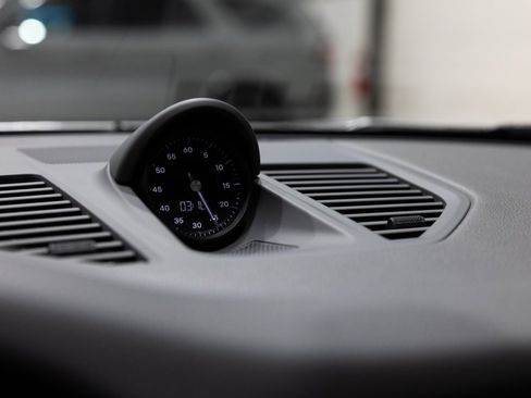 Used 2023 Porsche 911 Carrera w/ Sport Chrono Package image 43