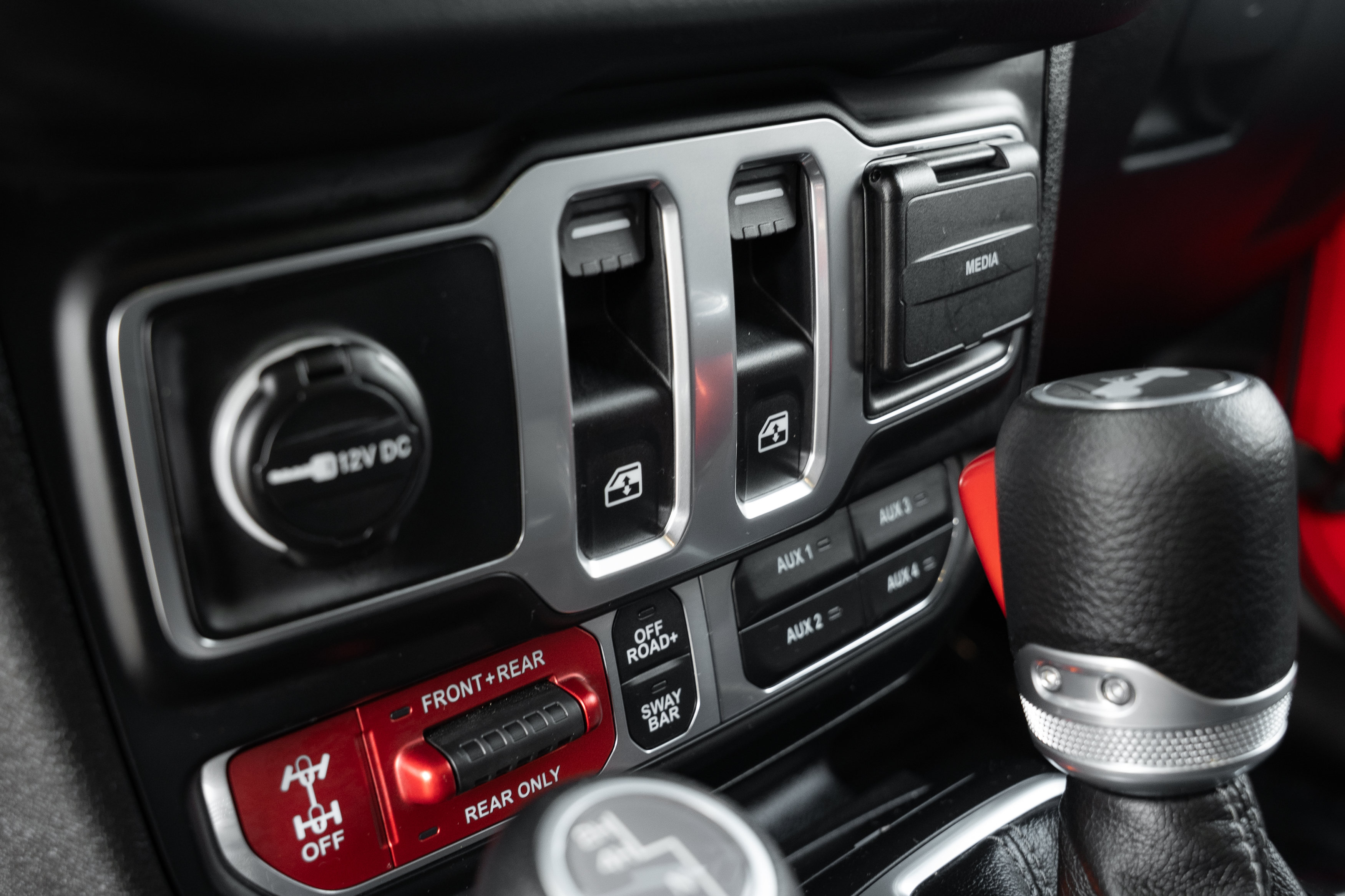 Used 2026 Jeep Wrangler Rubicon AWD/4WD image 12