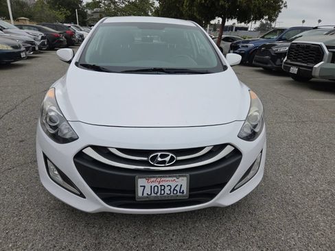 Used 2015 Hyundai Elantra GT FWD image 8
