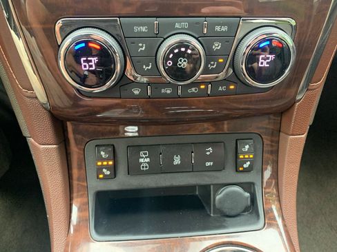 Used 2014 Buick Enclave Leather AWD/4WD image 16