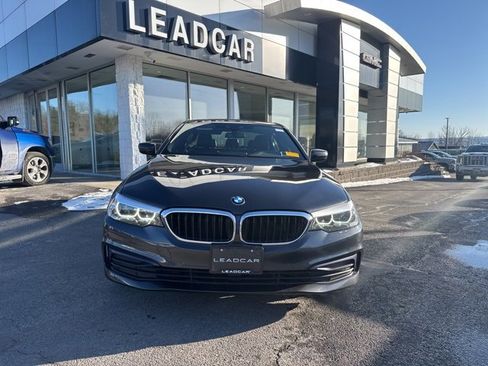 Used 2019 BMW 530i xDrive w/ Convenience Package image 8