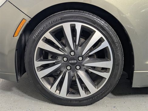 Used 2017 Lincoln MKZ Reserve image 9