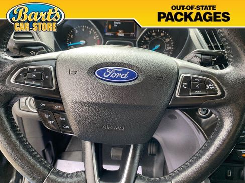 Used 2017 Ford Escape Titanium FWD image 29