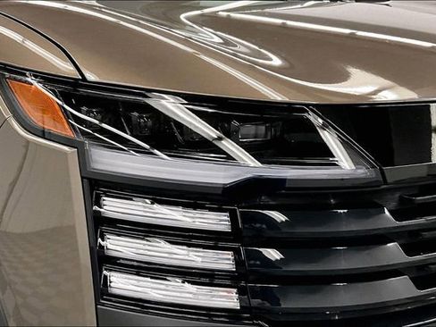 New 2026 Nissan Kicks SR w/ SR Premium Package image 13