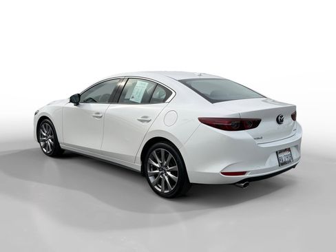 Used 2021 MAZDA MAZDA3 s image 3