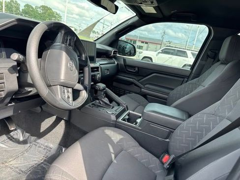 Used 2025 Toyota Tacoma SR5 RWD image 29