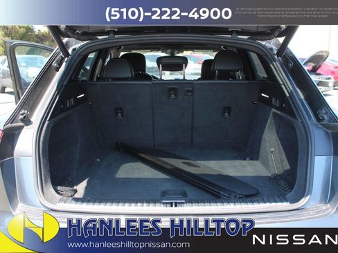 Used 2019 Audi e-tron Prestige w/ Prestige Package AWD/4WD image 10