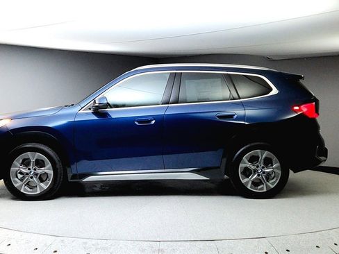 Used 2025 BMW X1 xDrive28i w/ Convenience Package image 4
