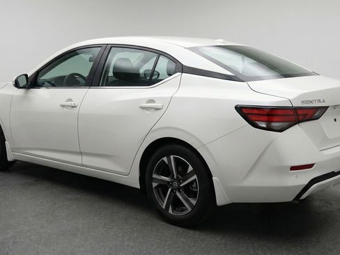 Used 2025 Nissan Sentra SV FWD image 6