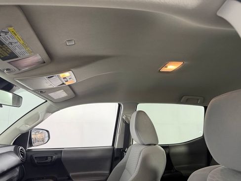 Used 2019 Toyota Tacoma SR AWD/4WD image 22