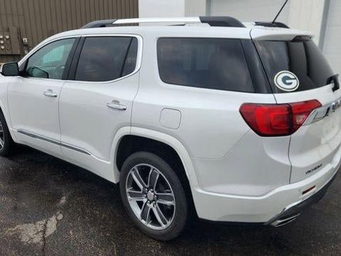 Used 2019 GMC Acadia Denali image 6