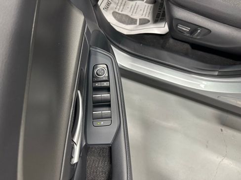 Used 2025 Toyota Grand Highlander AWD image 9