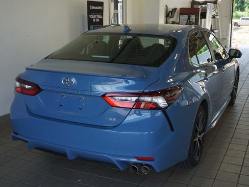 Used 2023 Toyota Camry SE FWD image 13