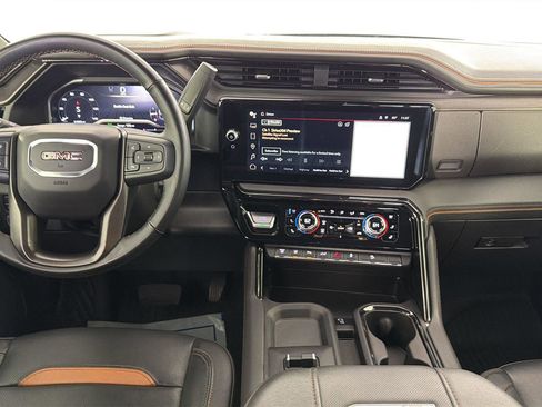 Used 2024 GMC Sierra 2500 AT4 w/ Technology Package AWD/4WD image 24