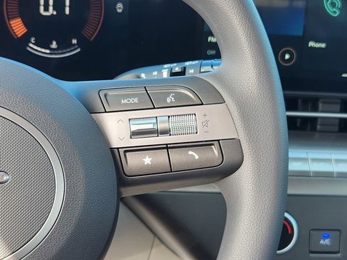 New 2026 Hyundai Kona SE image 32