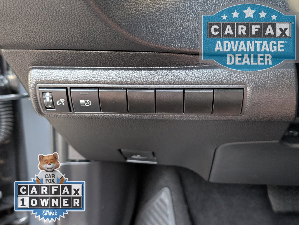 Used 2025 Toyota Corolla LE FWD image 12