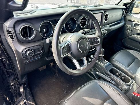 Used 2023 Jeep Wrangler Unlimited Sahara w/ Cold Weather Group image 8